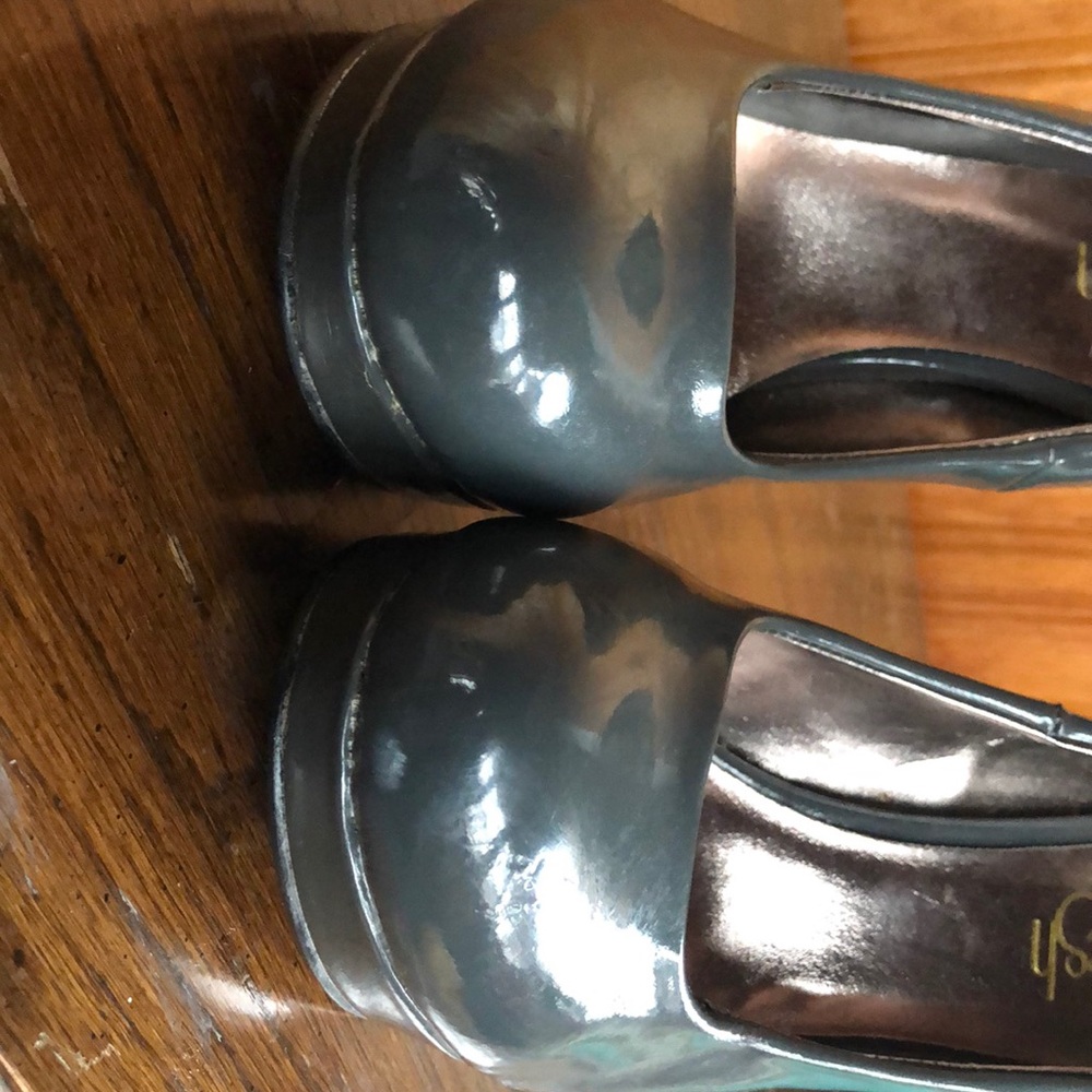 Grey pumps - Picture 6 of 7